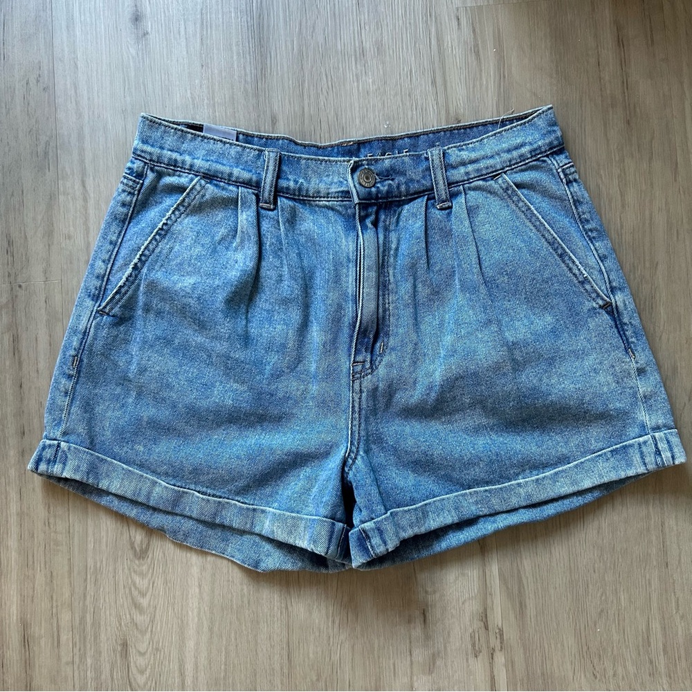American Eagle High Waist Denim Mom Short